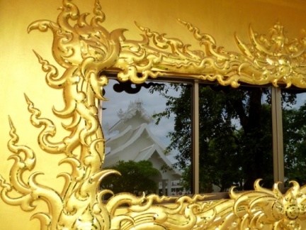 2014 06 21 - Thaïlande - Chiang Rai - Wat Rong Khun P1080282 